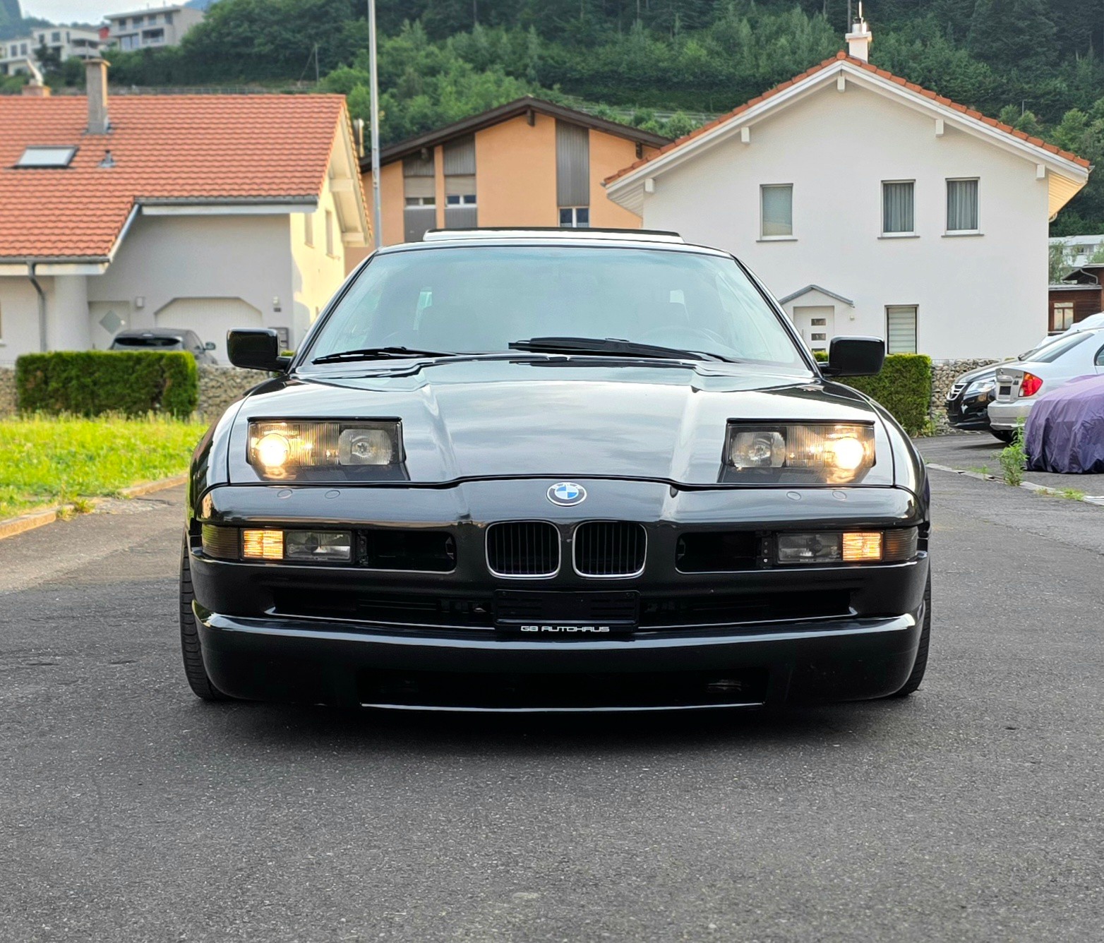 BMW 850i A-image-1