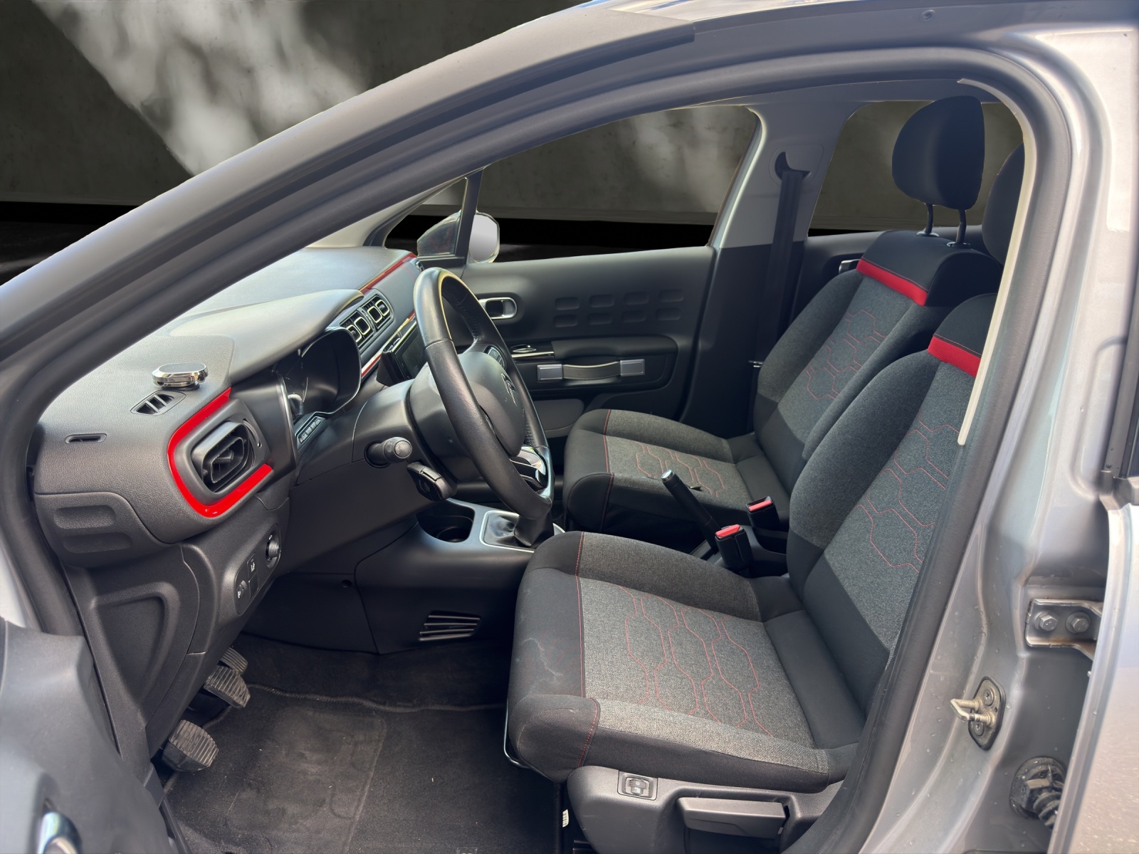 CITROEN C3 1.2i PureTech Shine-image-8