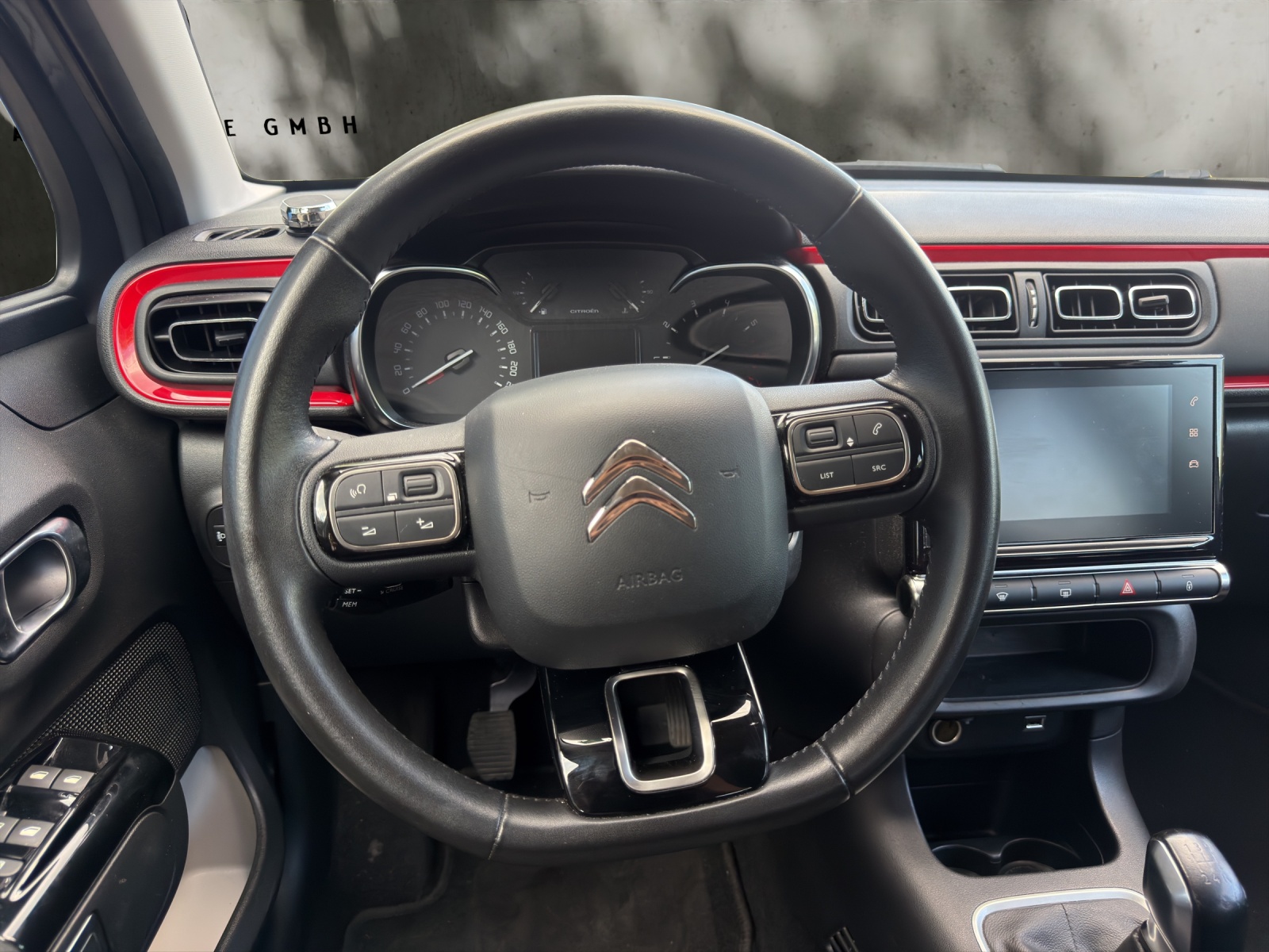CITROEN C3 1.2i PureTech Shine-image-9