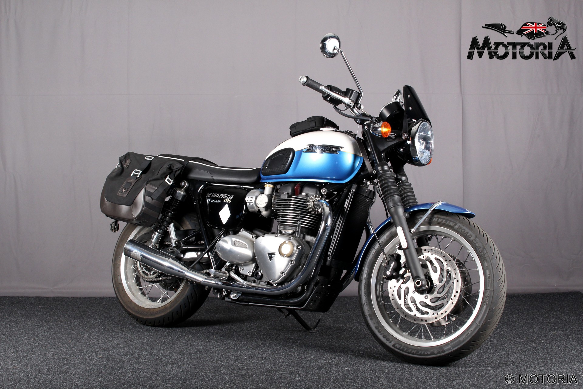 TRIUMPH Bonneville T120