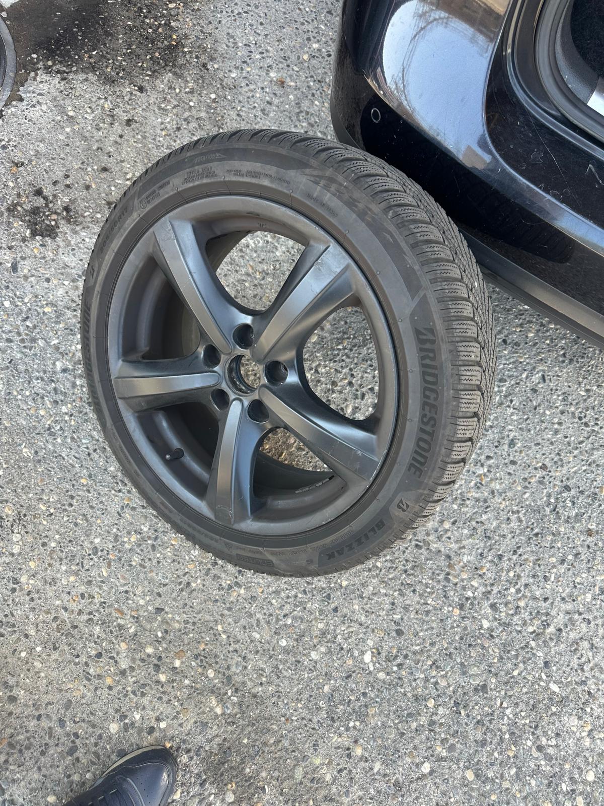 VW Passat Variant 3.2 V6 FSI Highline 4Motion-image-12