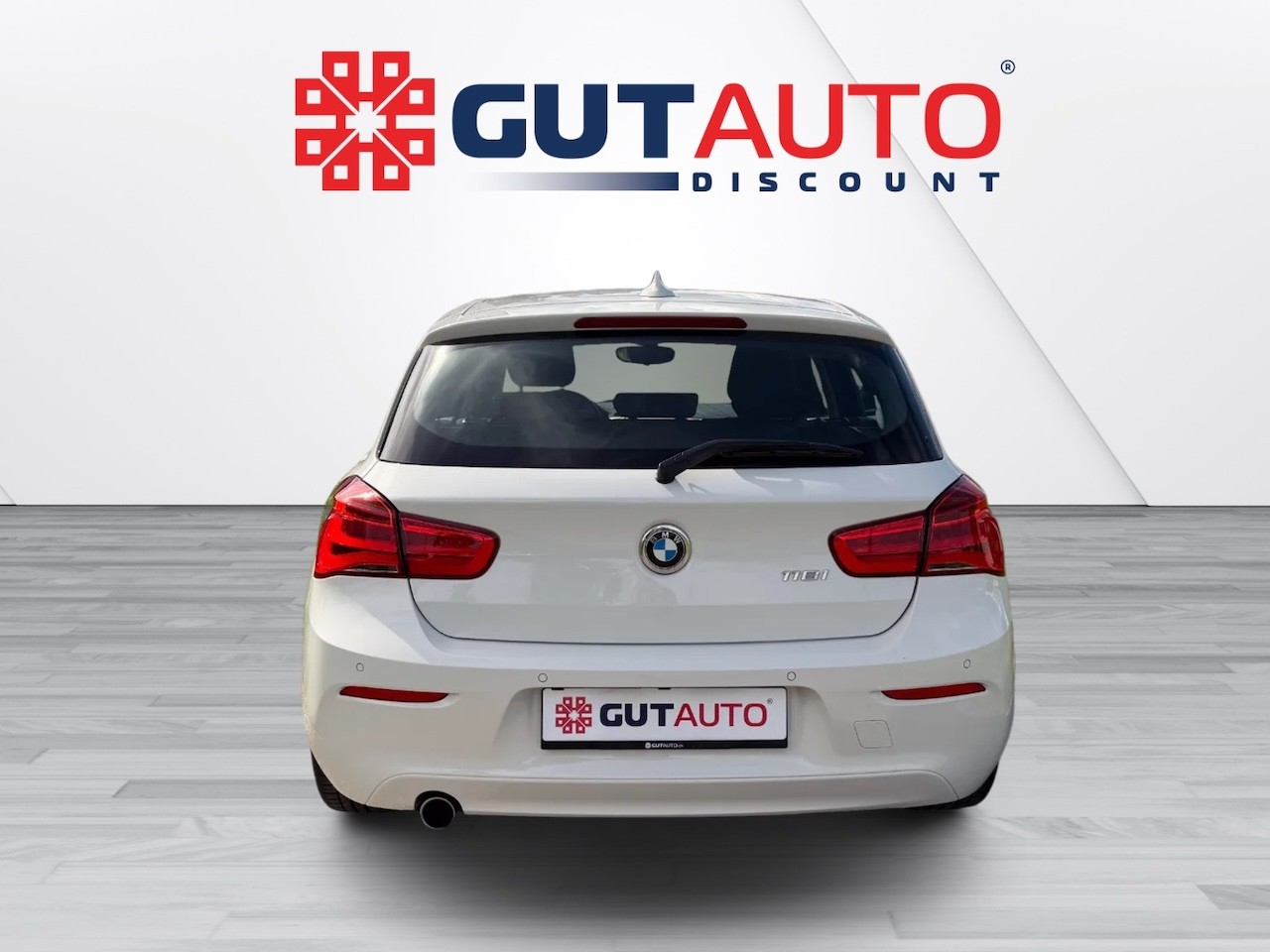 BMW 118i Steptronic-image-4