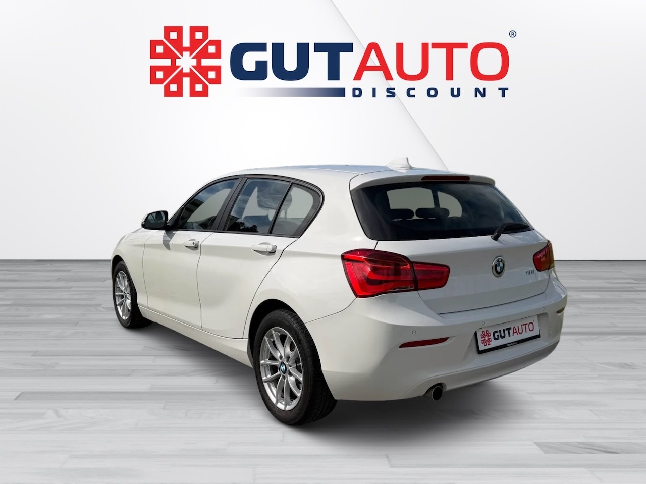 BMW 118i Steptronic-image-3