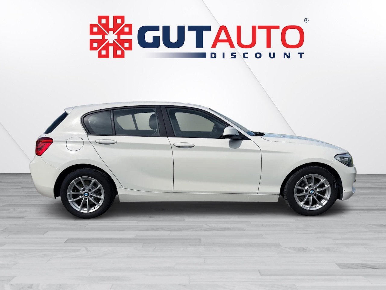BMW 118i Steptronic-image-7