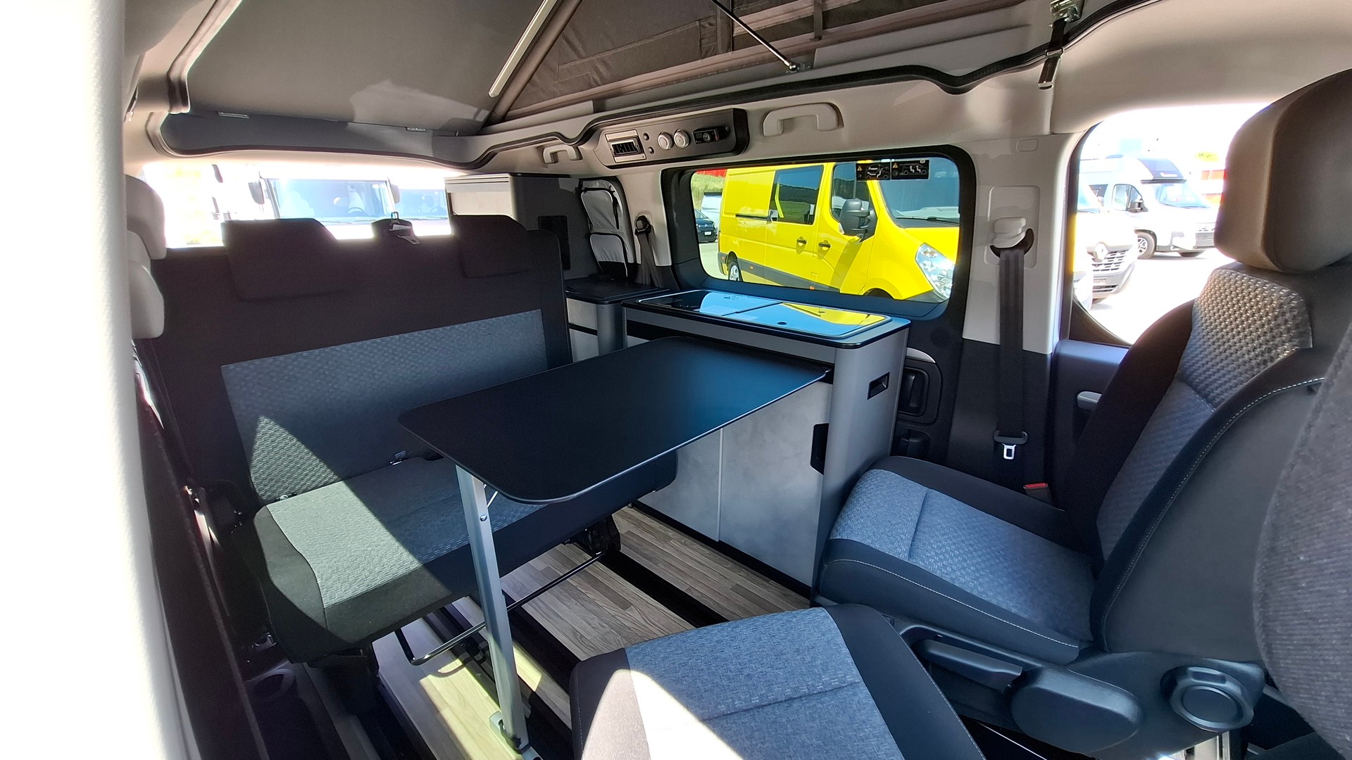 CROSSCAMP Peugeot Traveller EXPLR 5.0 F-image-4