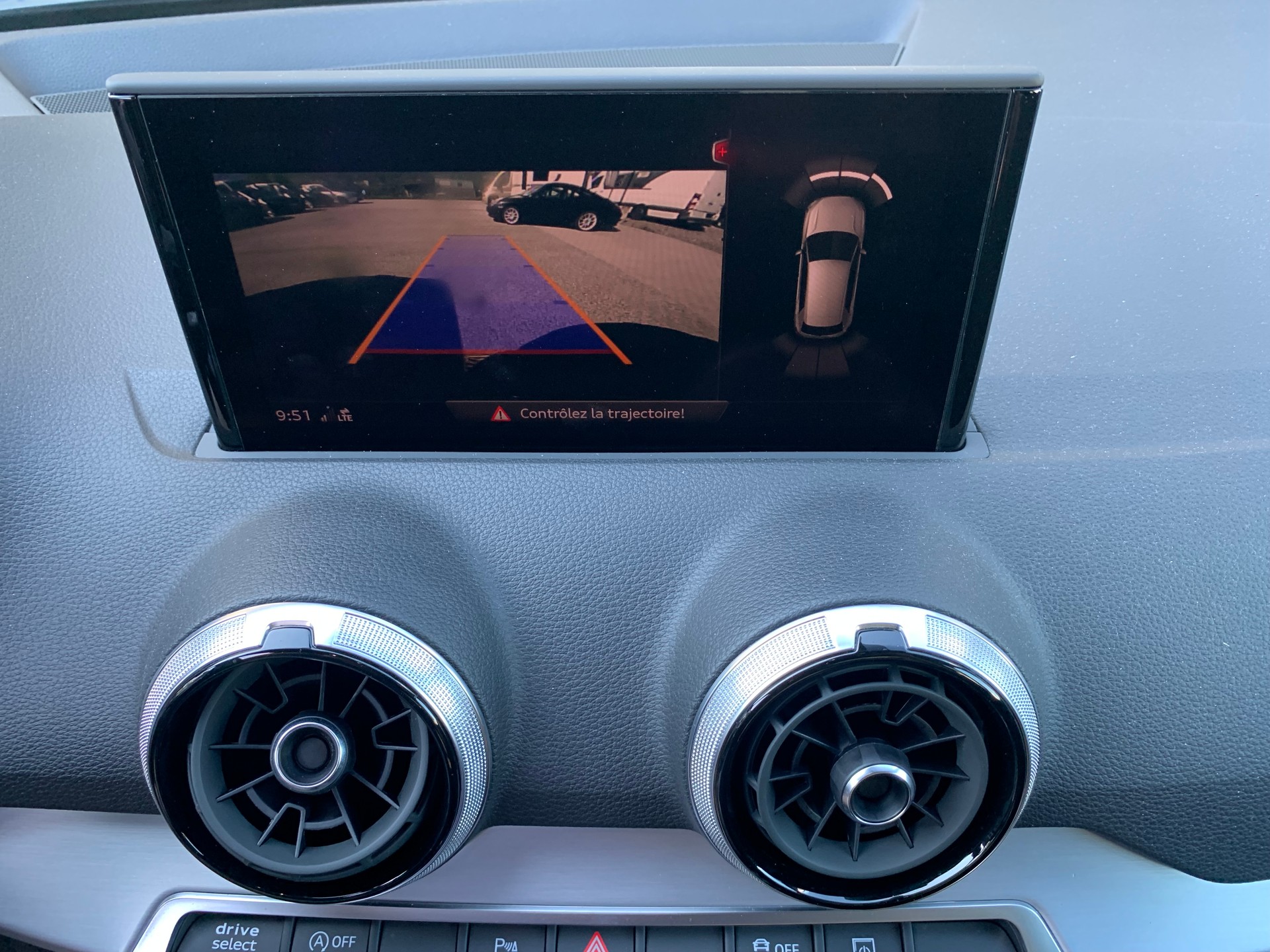 AUDI Q2 40 TFSI S line quattro S-tronic-image-21