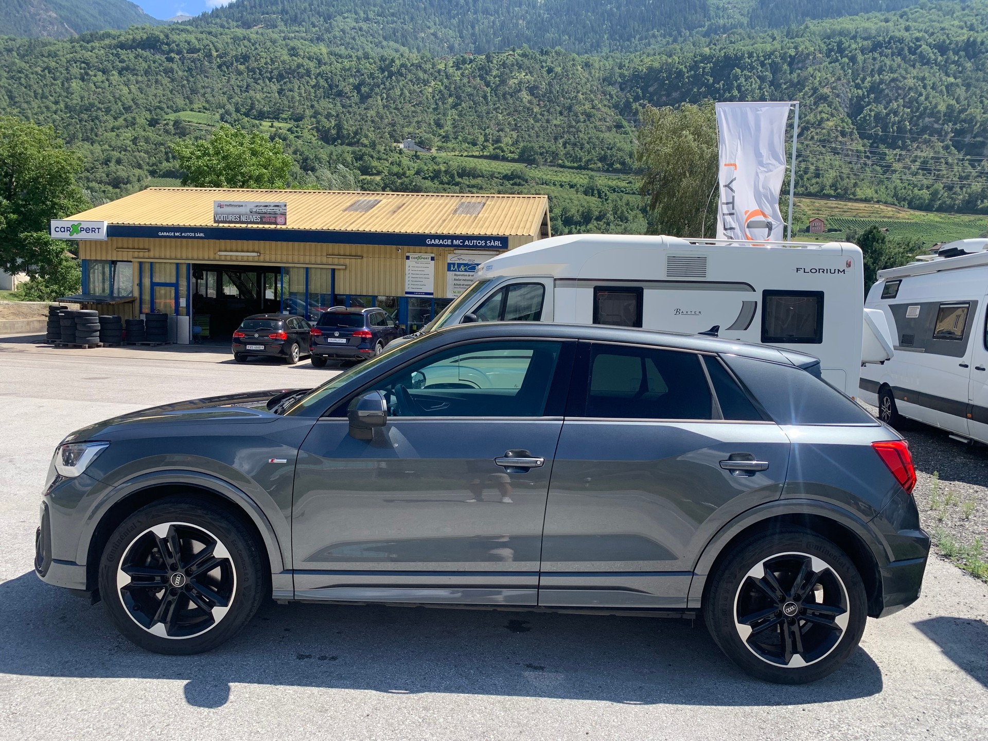 AUDI Q2 40 TFSI S line quattro S-tronic-image-3