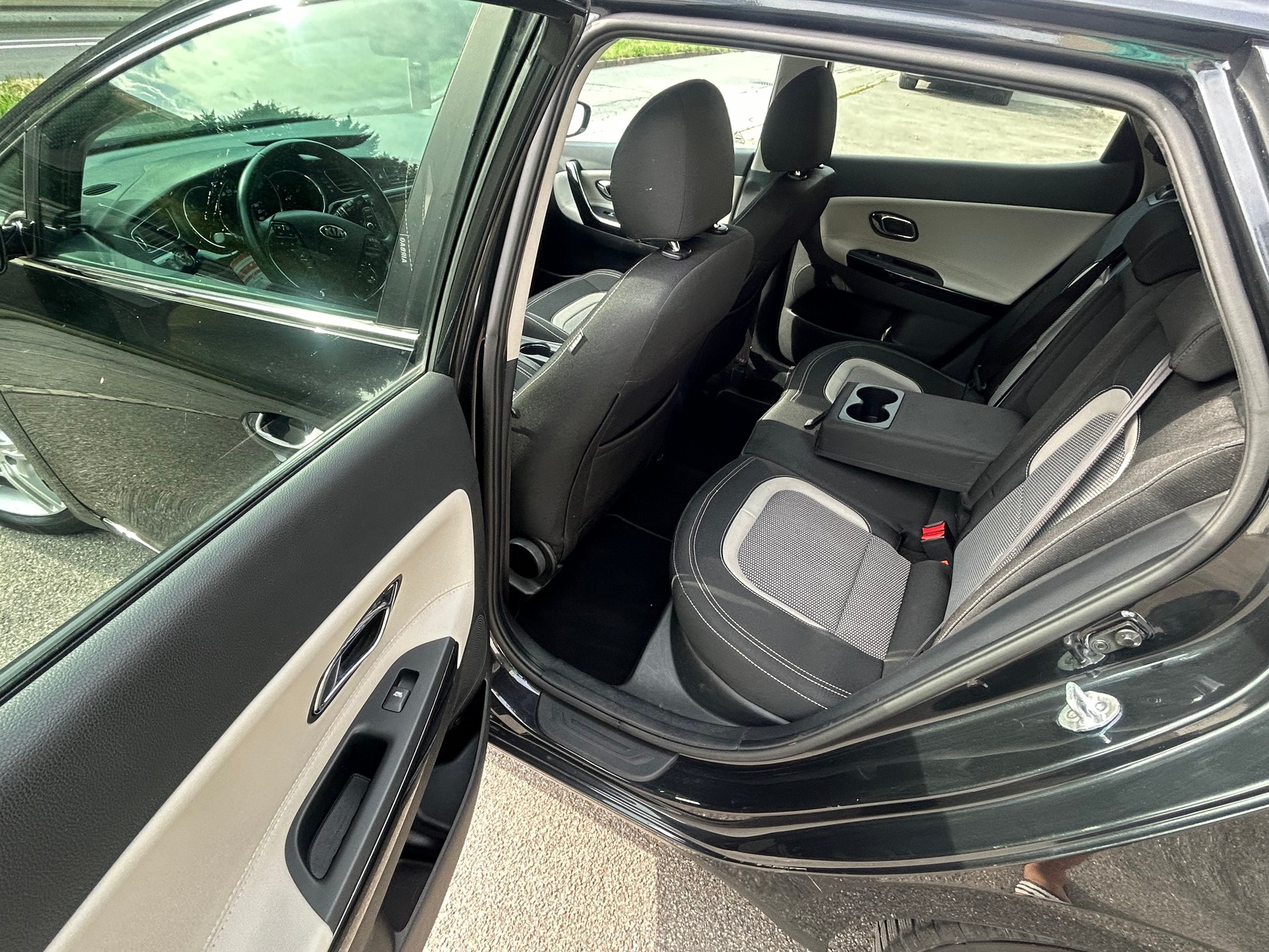 KIA 1.6 GDi Swiss Eco Ed.-image-5