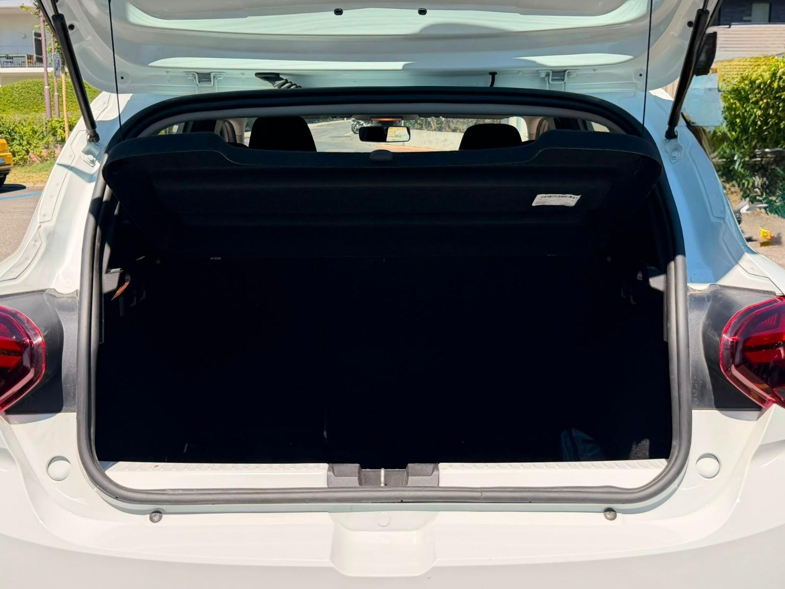 DACIA Sandero TCe 90 Comfort-image-26