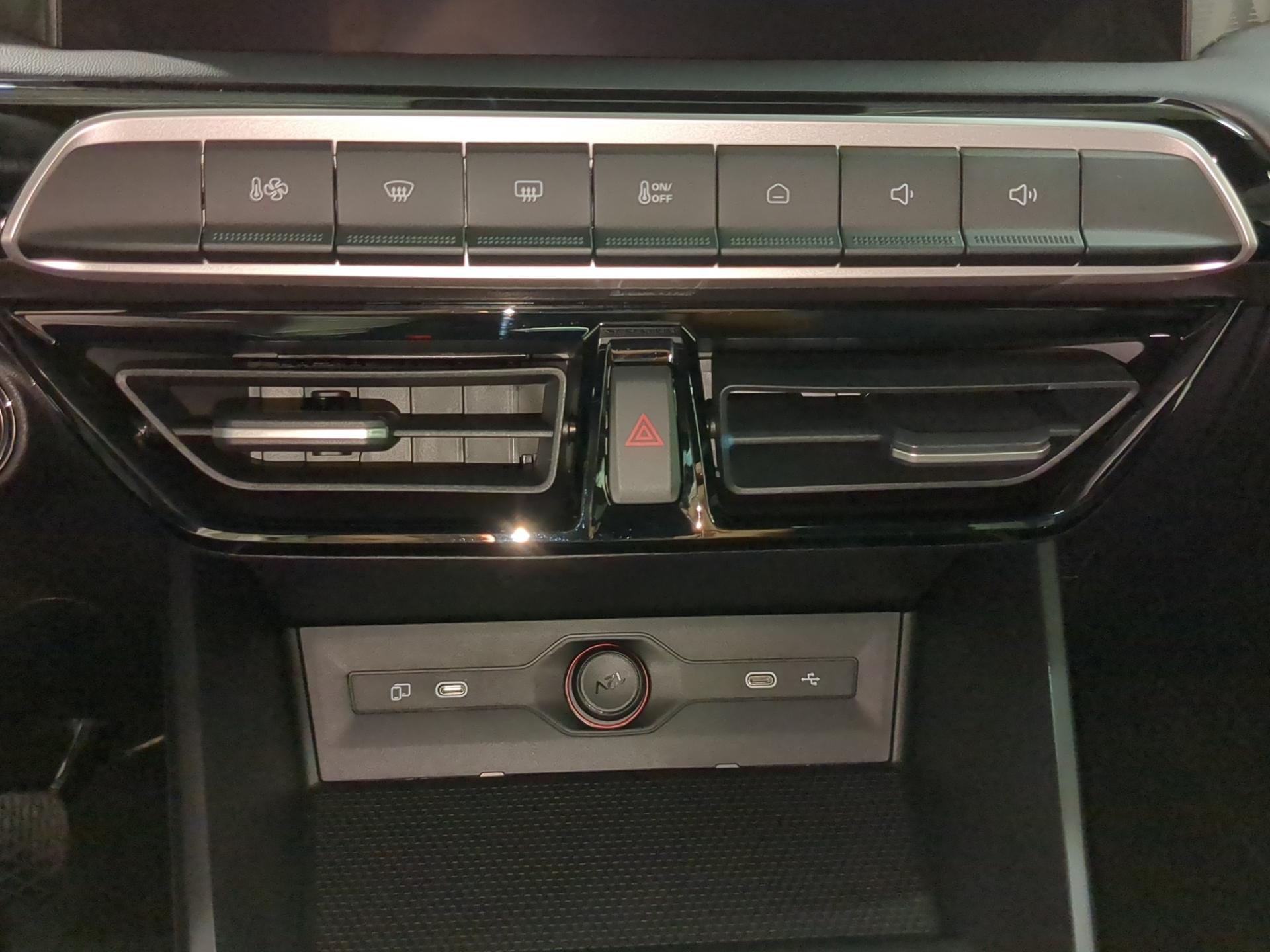 MG 3 1.5 Hybrid Luxury Aut.-image-18