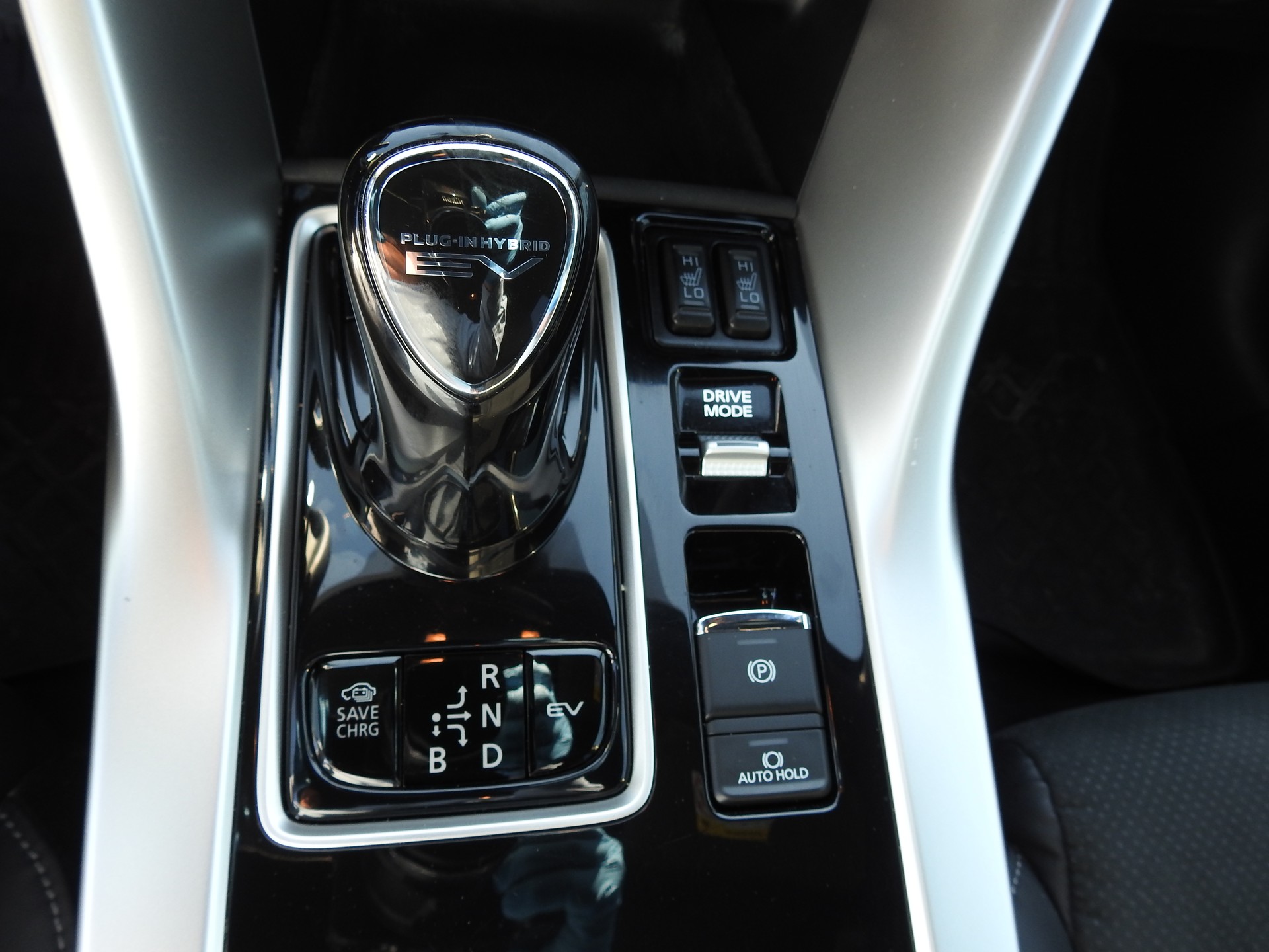 MITSUBISHI Eclipse Cross 2.4 PHEV Intense 4WD-image-19