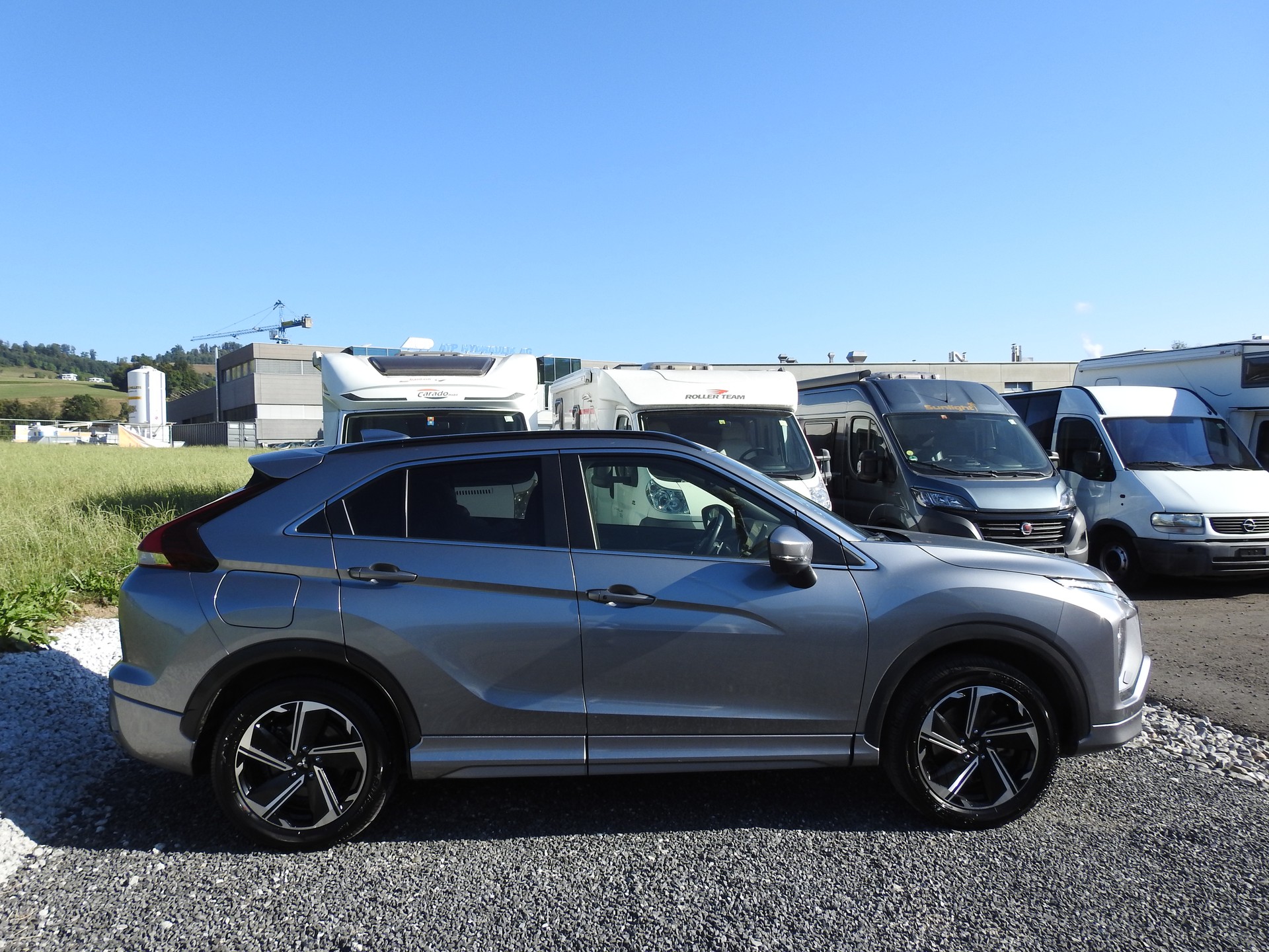 MITSUBISHI Eclipse Cross 2.4 PHEV Intense 4WD-image-4