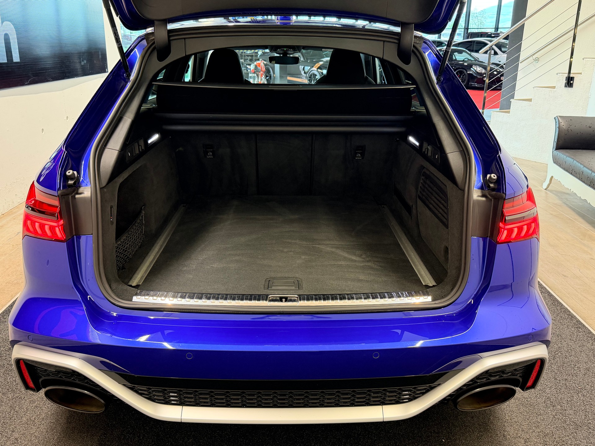 AUDI RS6 Avant 4.0 TFSI V8 quattro-image-8