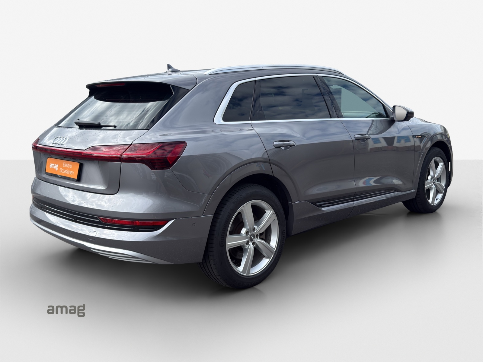 AUDI e-tron 50 Advanced quattro-image-4
