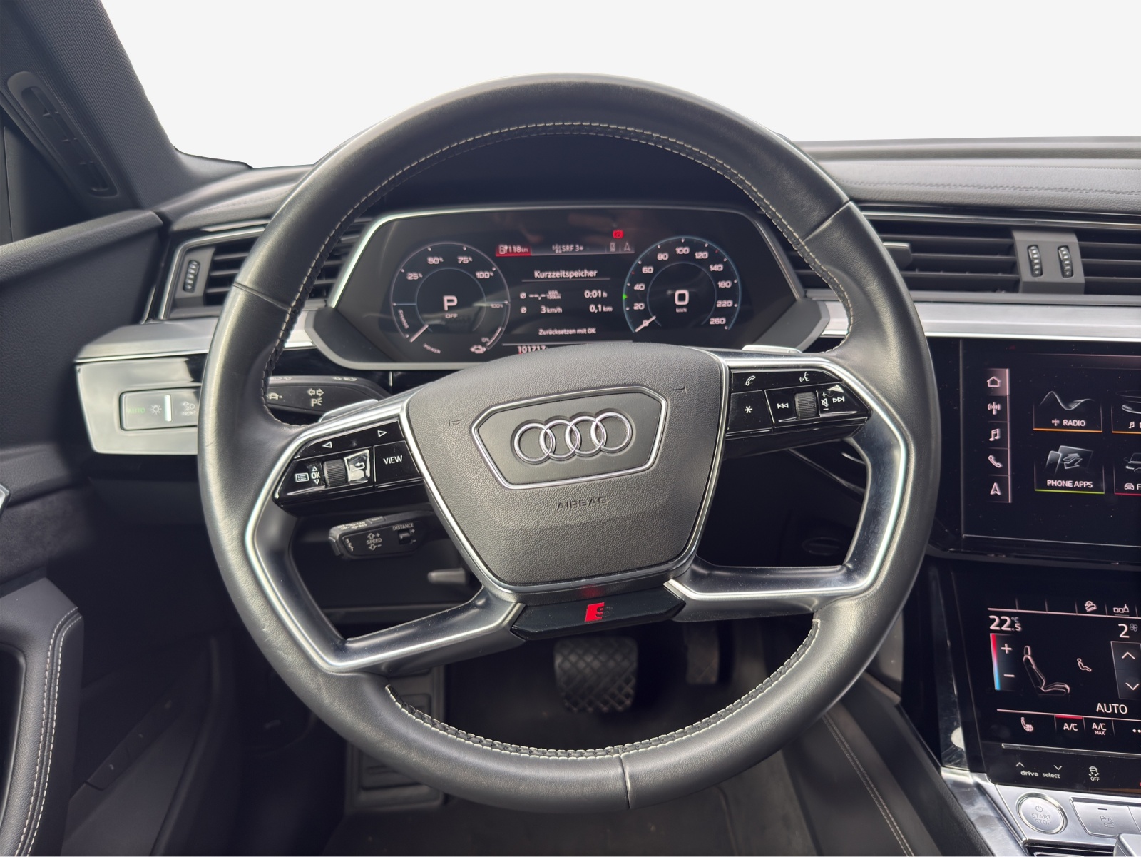 AUDI e-tron 50 Advanced quattro-image-9