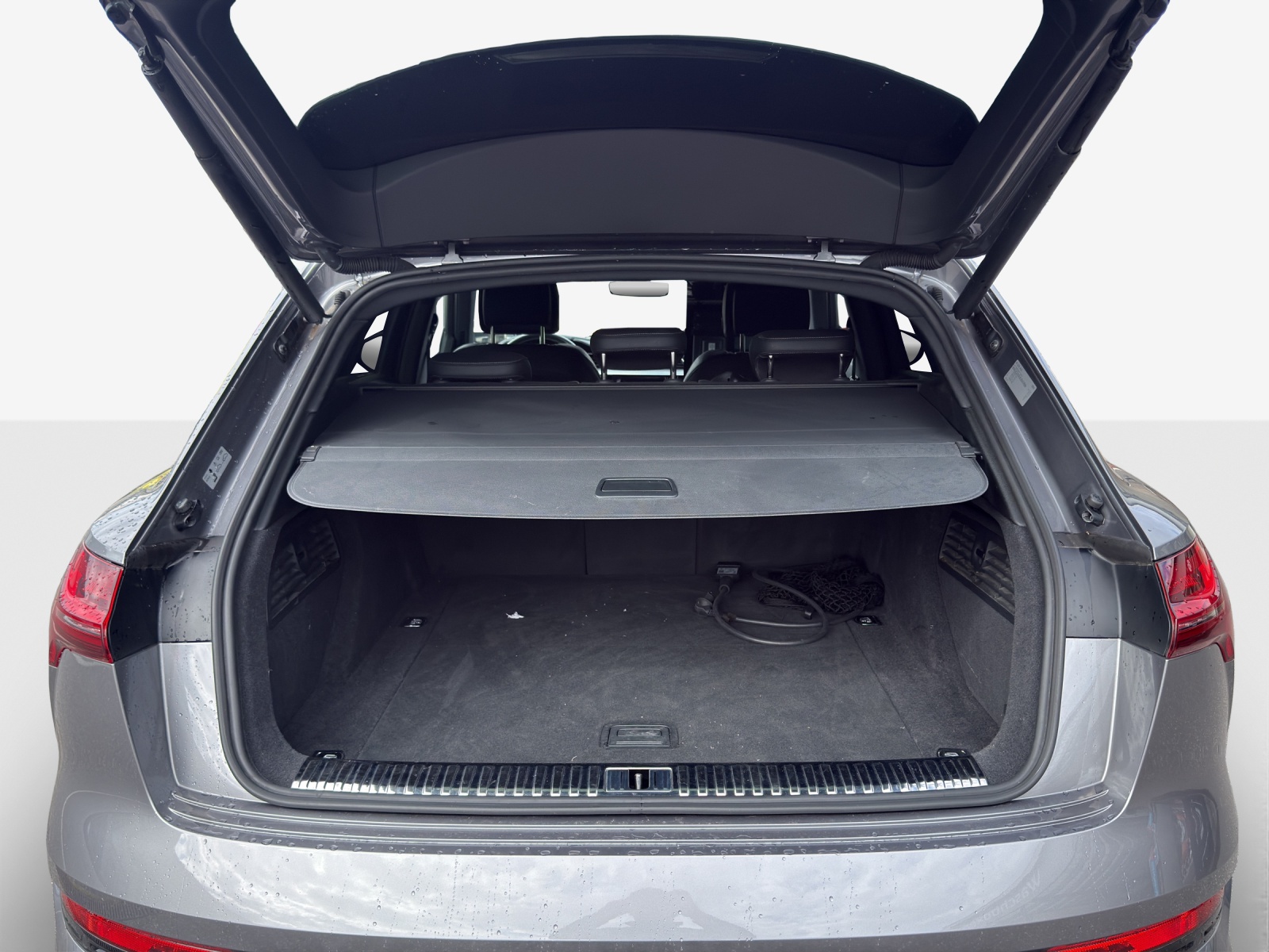 AUDI e-tron 50 Advanced quattro-image-12