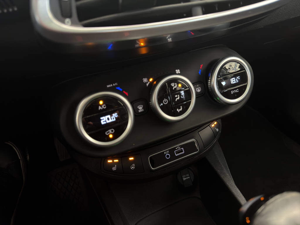 FIAT 500X 1.4 MultiAir Lounge-image-16