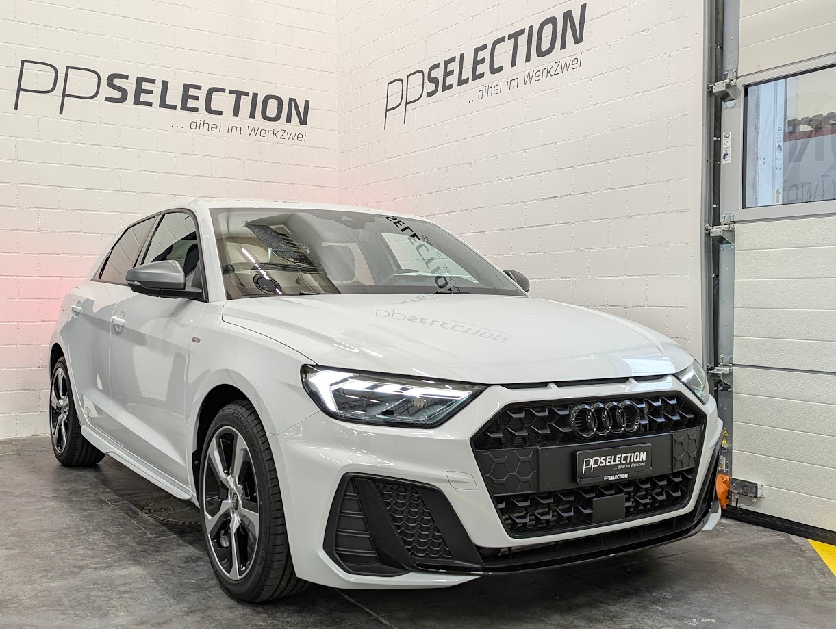 AUDI A1 Sportback 2.0 40 TFSI S Line S-Tronic*5J GAR S-LINE KOMPLETT ALL-BLACK VOLL-LED DÄMPFER ACC KEY*-image-0