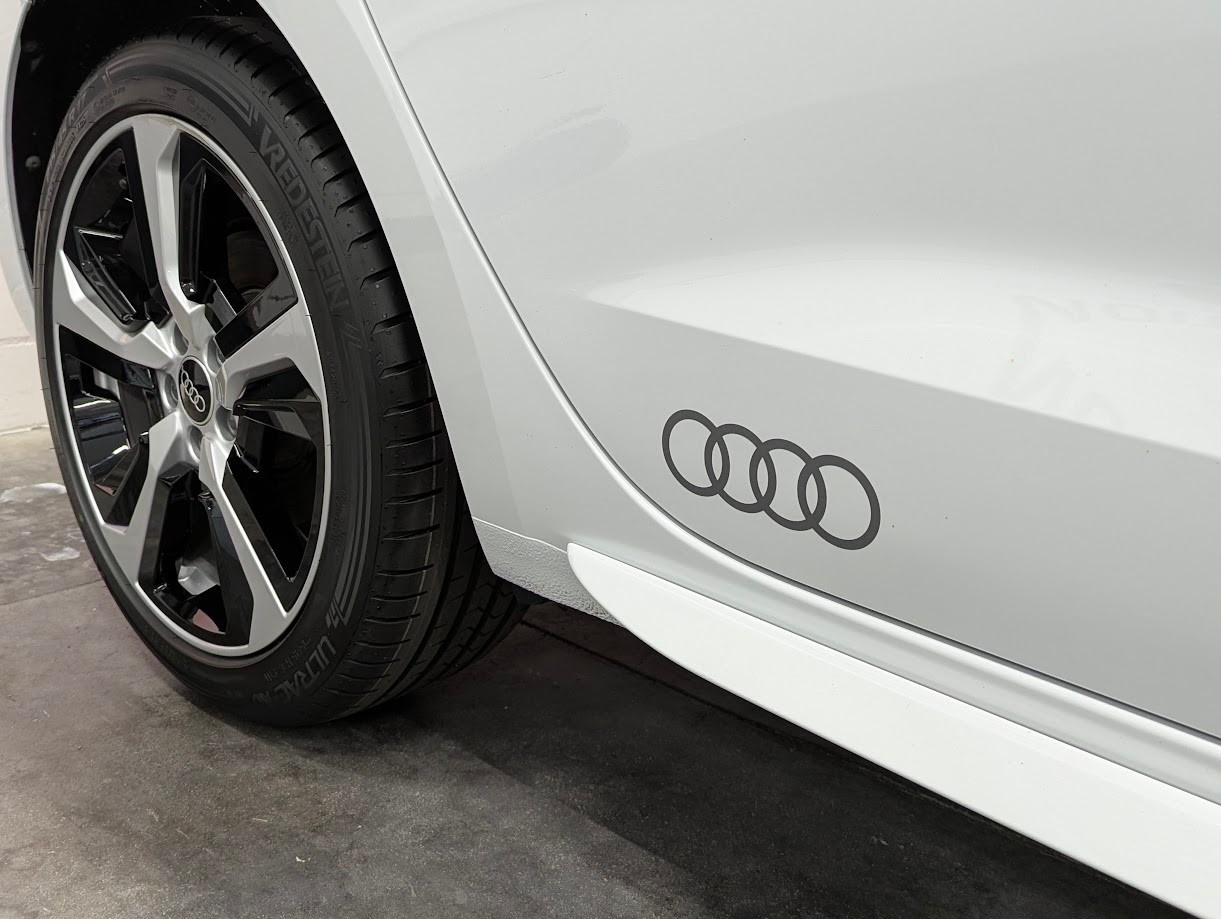 AUDI A1 Sportback 2.0 40 TFSI S Line S-Tronic*5J GAR S-LINE KOMPLETT ALL-BLACK VOLL-LED DÄMPFER ACC KEY*-image-29