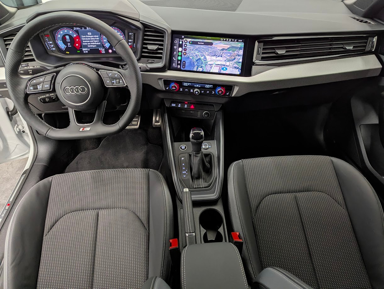 AUDI A1 Sportback 2.0 40 TFSI S Line S-Tronic*5J GAR S-LINE KOMPLETT ALL-BLACK VOLL-LED DÄMPFER ACC KEY*-image-26