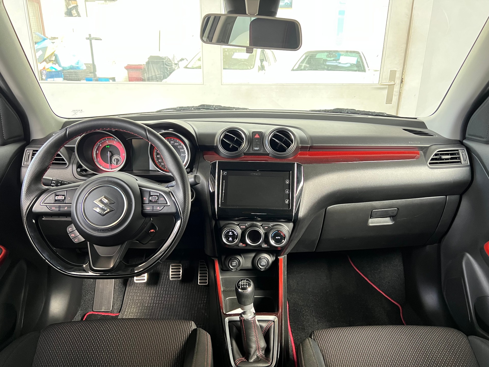 SUZUKI Swift Sport 1.4i 16V Compact Top Hybrid-image-4