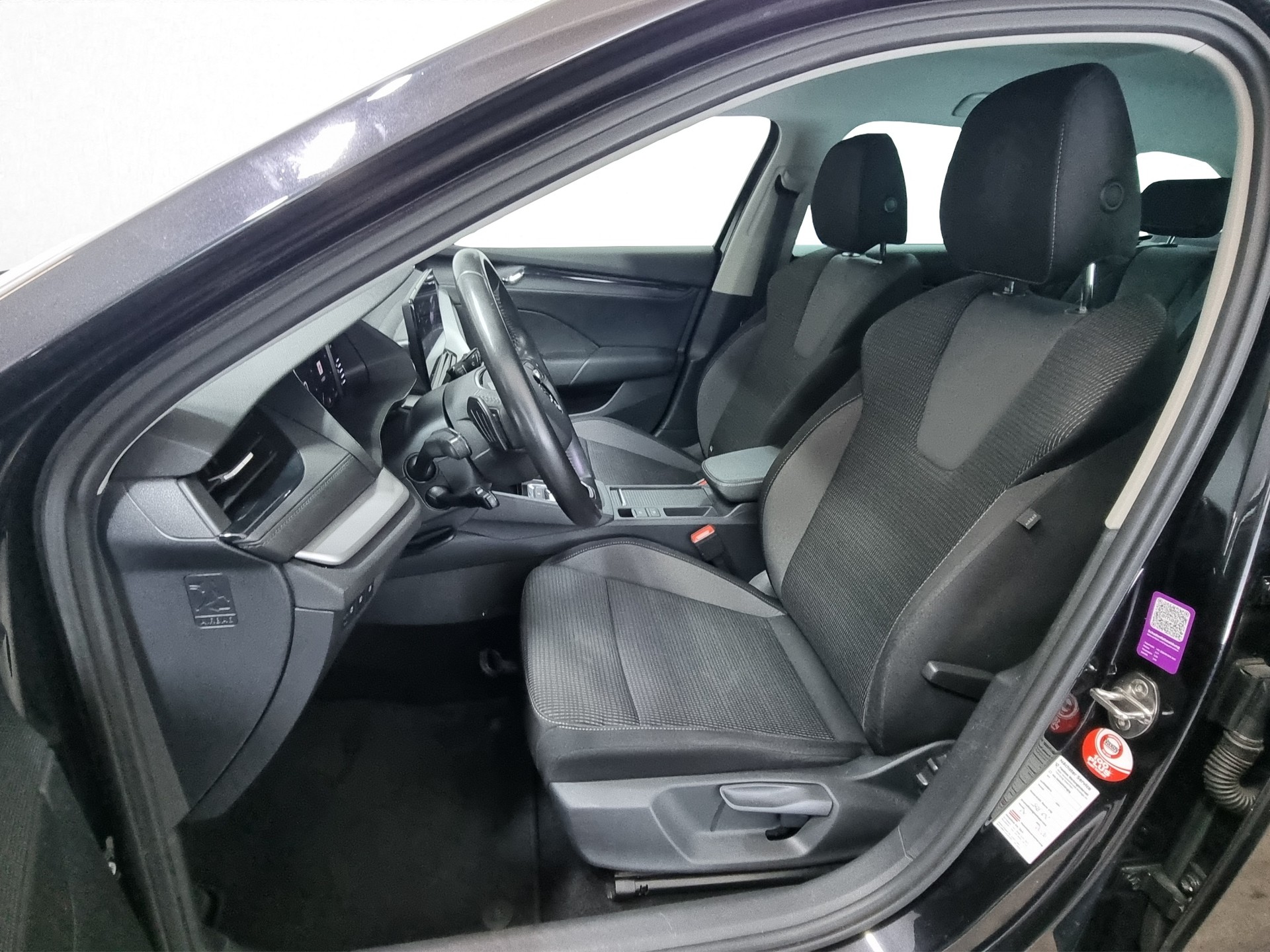 SKODA Octavia 2.0 TDI 150 Ambition DSG-image-5