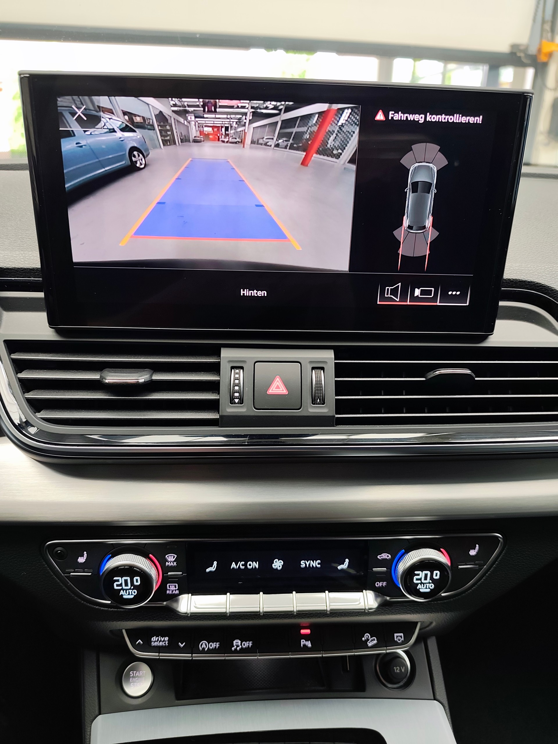 AUDI Q5 Sportback 45 TFSI S line quattro S-tronic-image-3