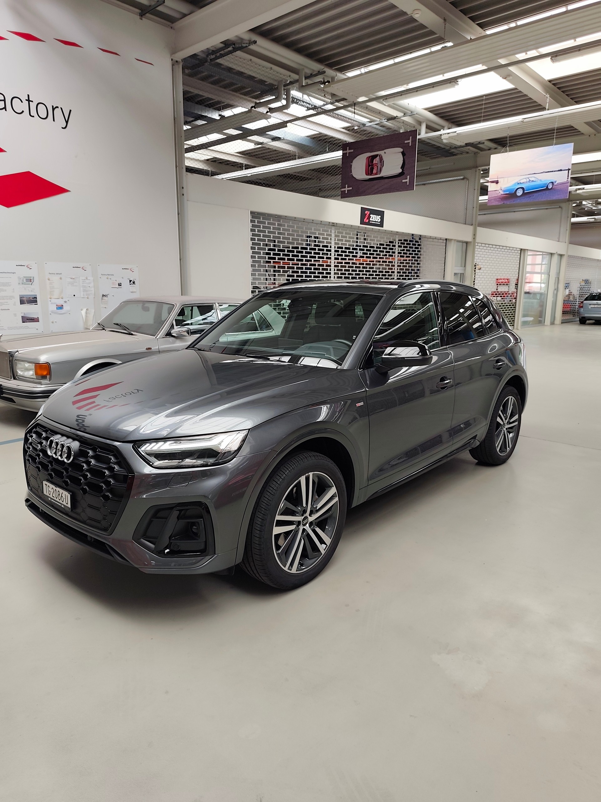 AUDI Q5 Sportback 45 TFSI S line quattro S-tronic-image-10
