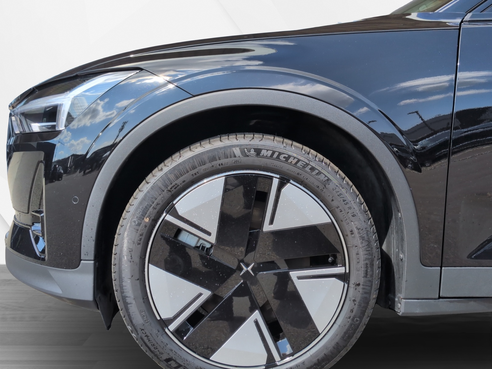 POLESTAR 2 Long Range Dual Motor-image-8