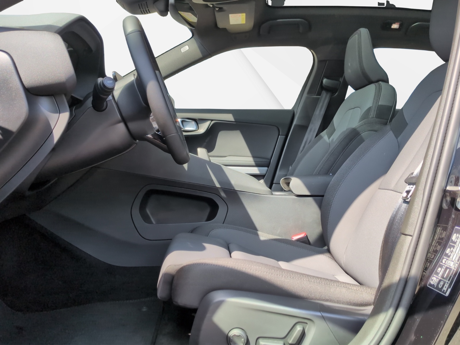 POLESTAR 2 Long Range Dual Motor-image-9