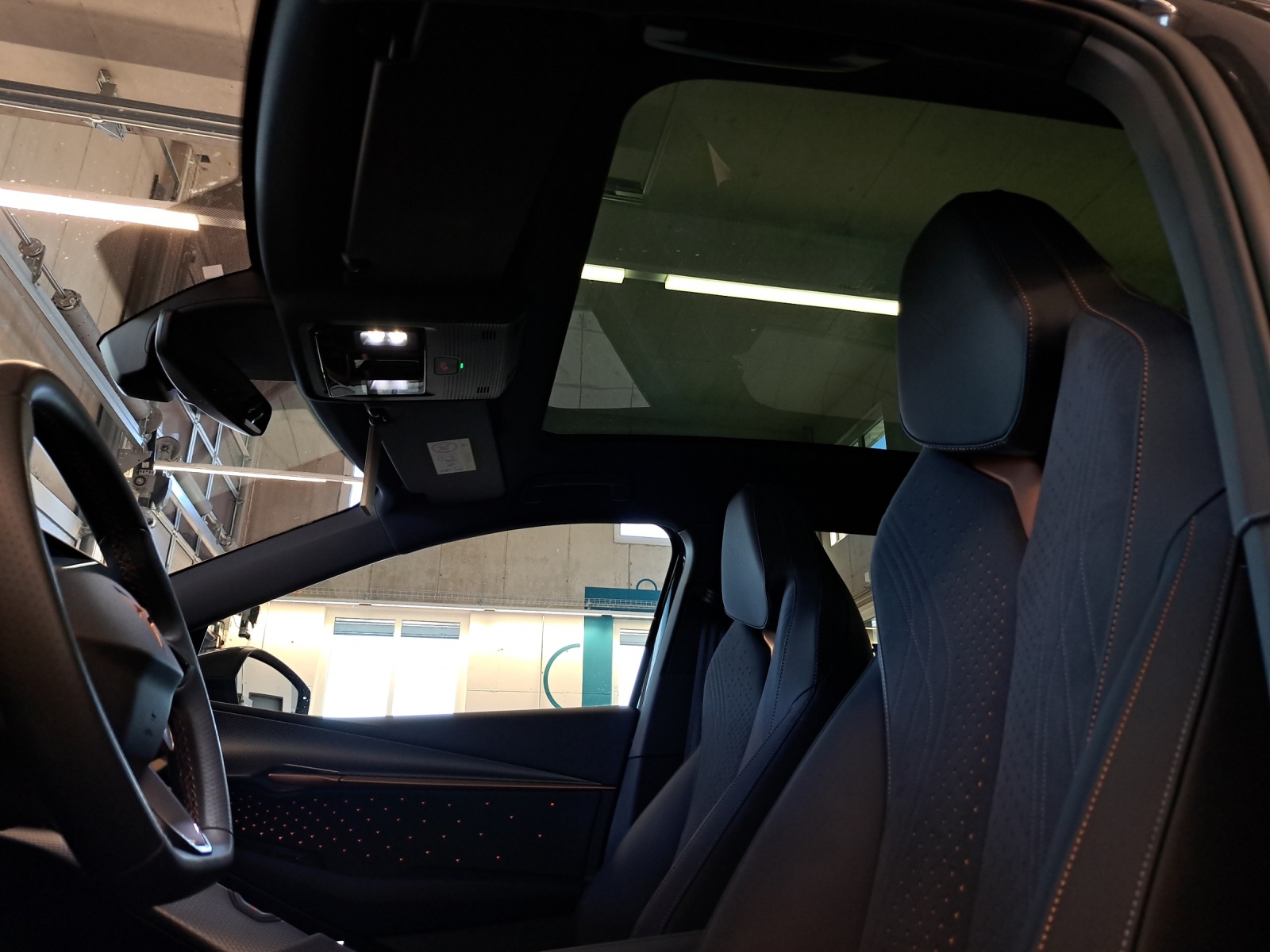 CUPRA Tavascan Type 9 77 kWh Adrenaline-image-17