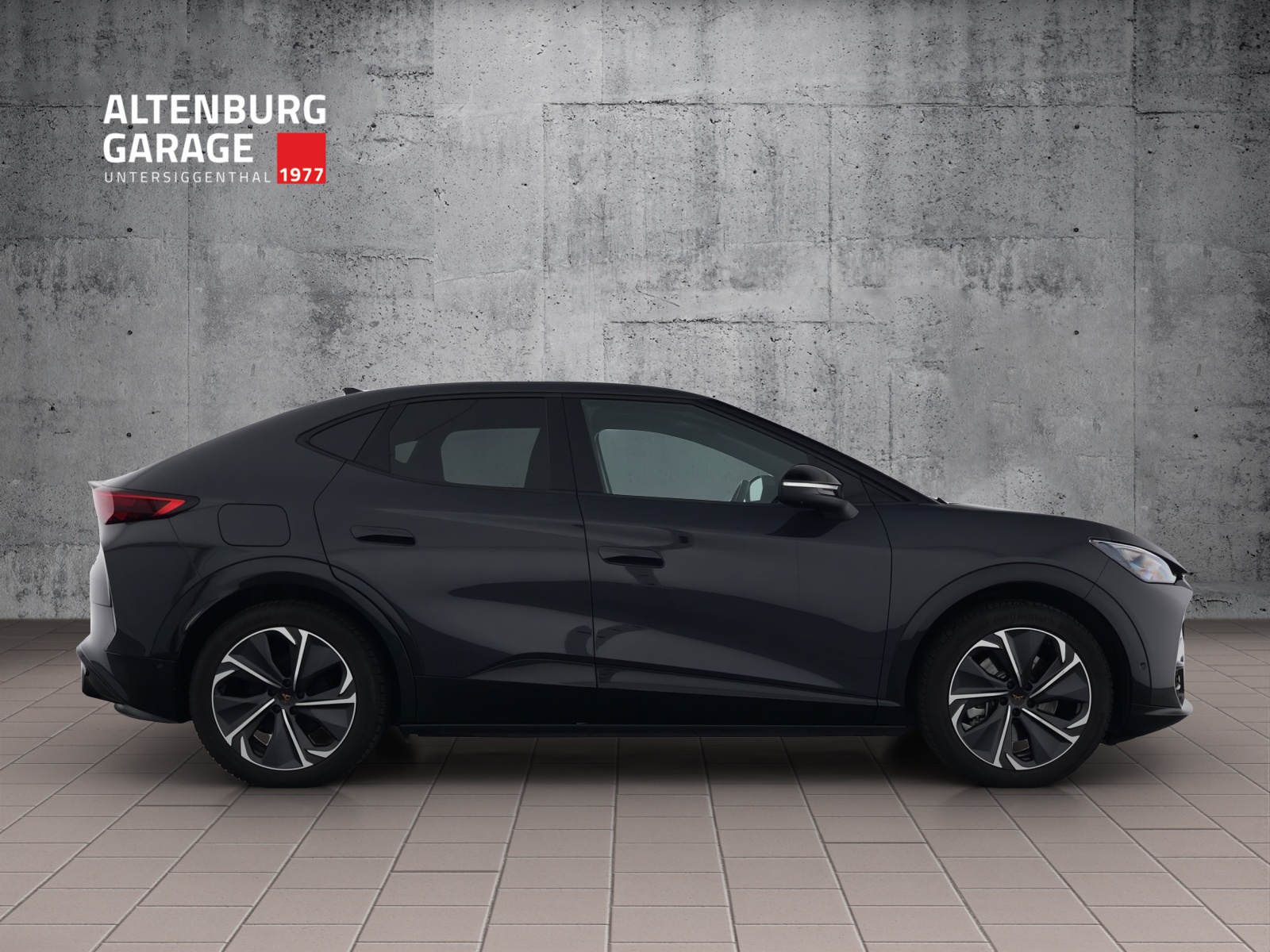 CUPRA Tavascan Type 9 77 kWh Adrenaline-image-1