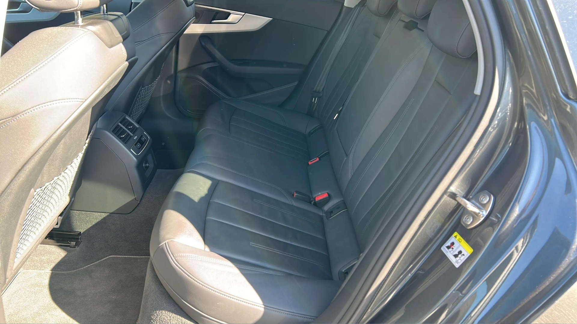 AUDI A4 Avant 40 TDI S line quattro S-tronic mit AHK-Vorbereitung & 5J Werksgarantie oder bis 100000km-image-13