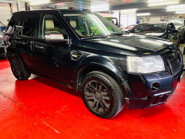 LAND ROVER Freelander 2.2 TD4 S Automatic-image-4