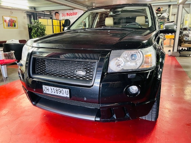 LAND ROVER Freelander 2.2 TD4 S Automatic-image-0