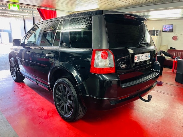 LAND ROVER Freelander 2.2 TD4 S Automatic-image-5