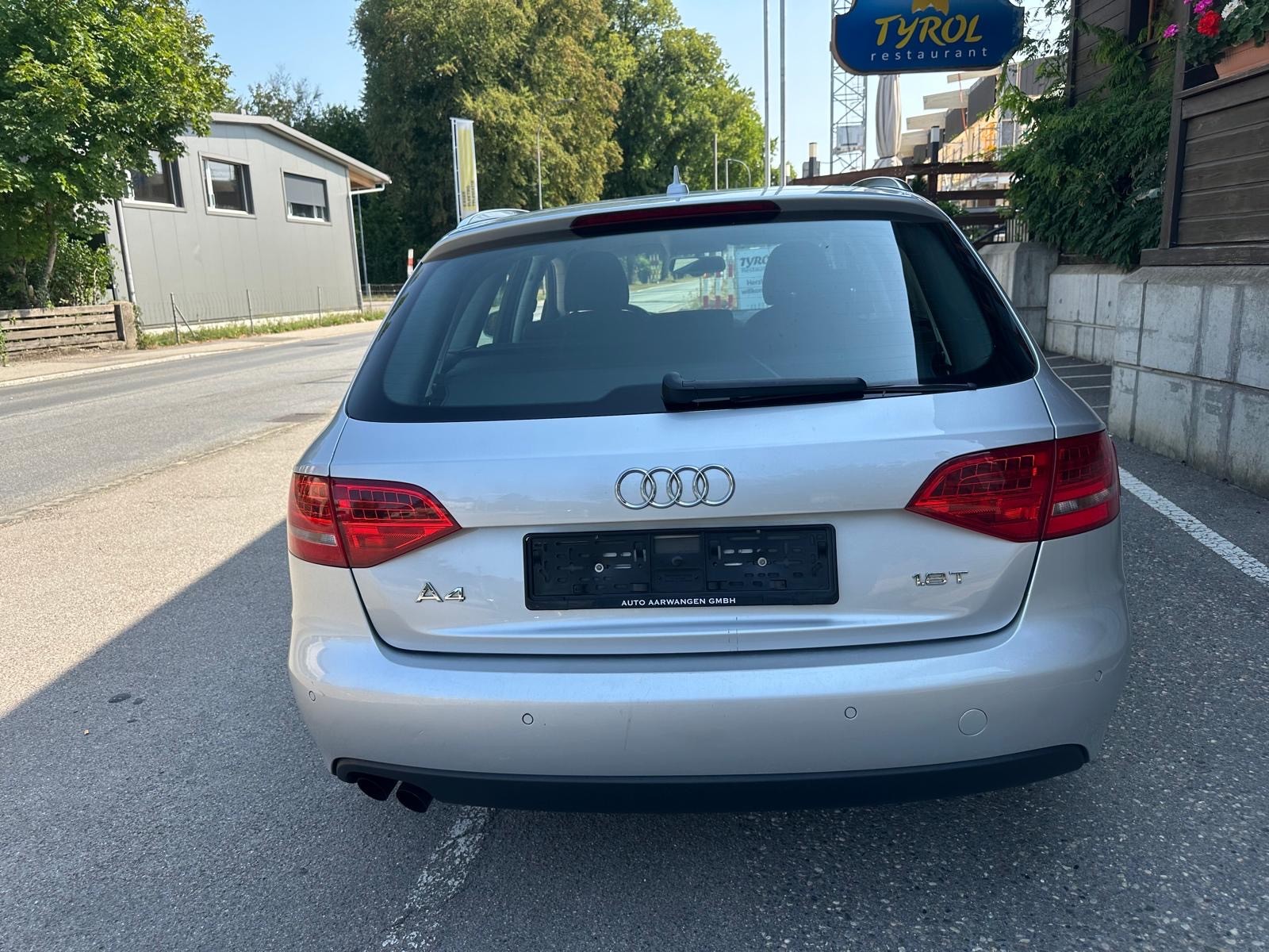 AUDI A4 Avant 1.8 TFSI multitronic-image-5
