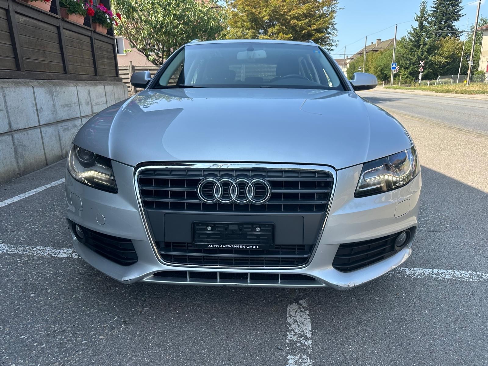 AUDI A4 Avant 1.8 TFSI multitronic-image-4