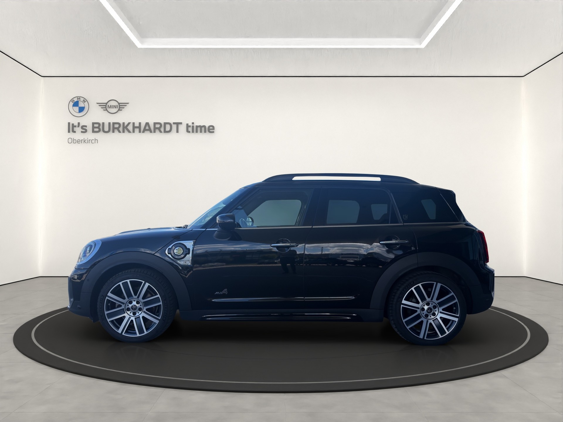 MINI Countryman CooperSE ALL4-image-1