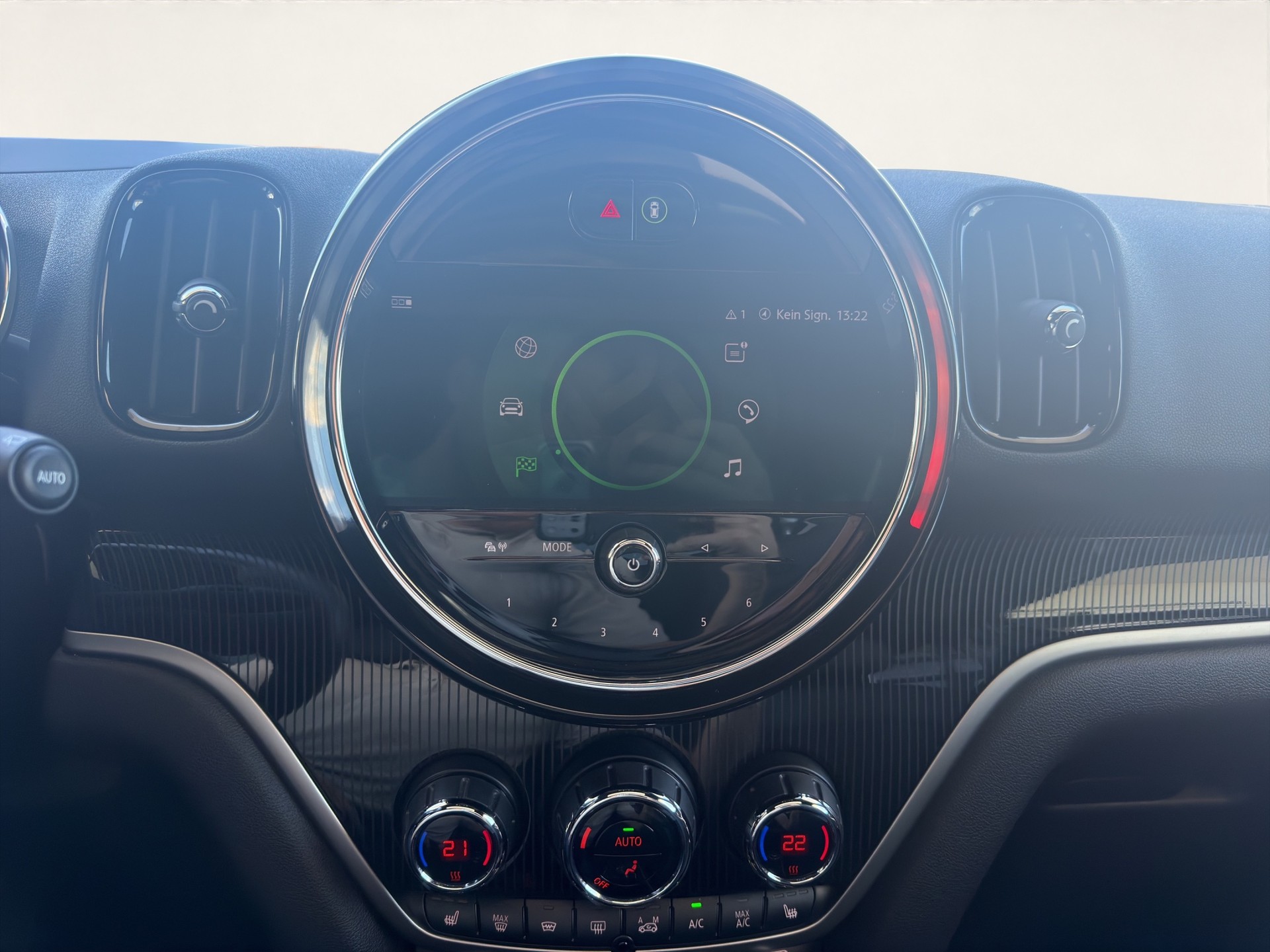 MINI Countryman CooperSE ALL4-image-14