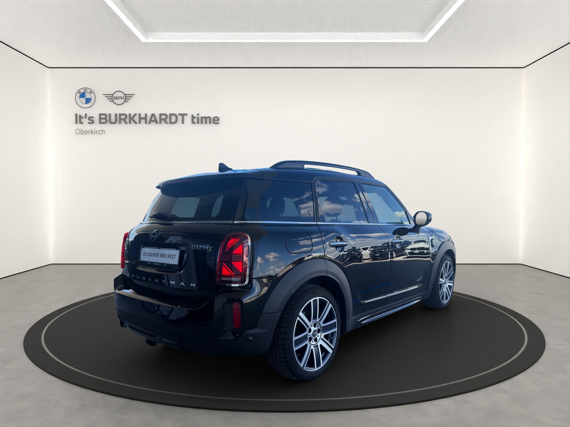 MINI Countryman CooperSE ALL4-image-4