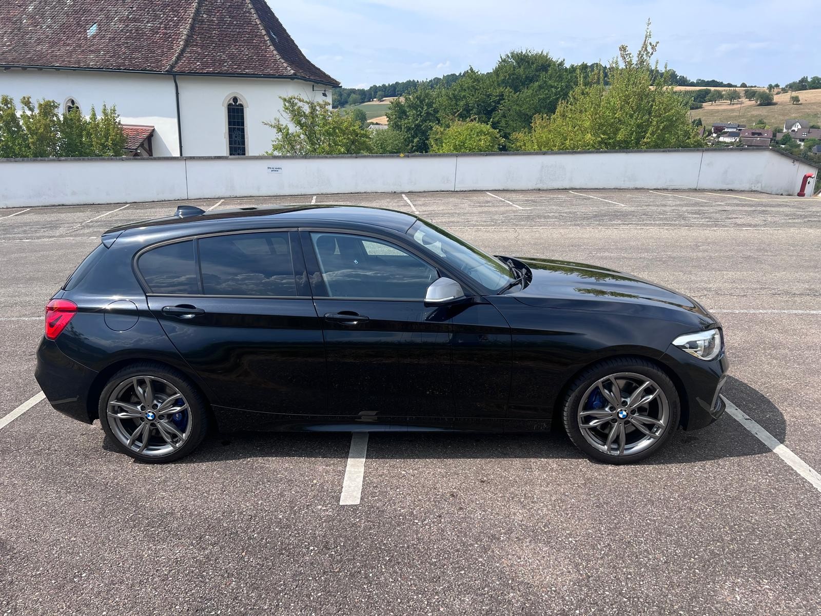 BMW M135i xDrive-image-2