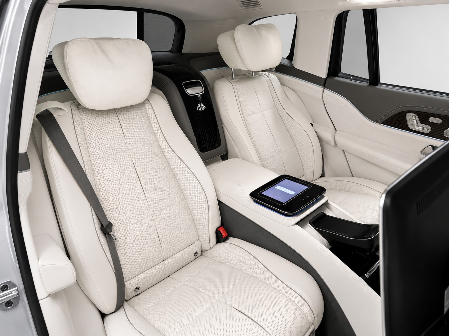 MERCEDES-BENZ GLS Maybach 600 9G-Tronic (CH-Fahrzeug)-image-13