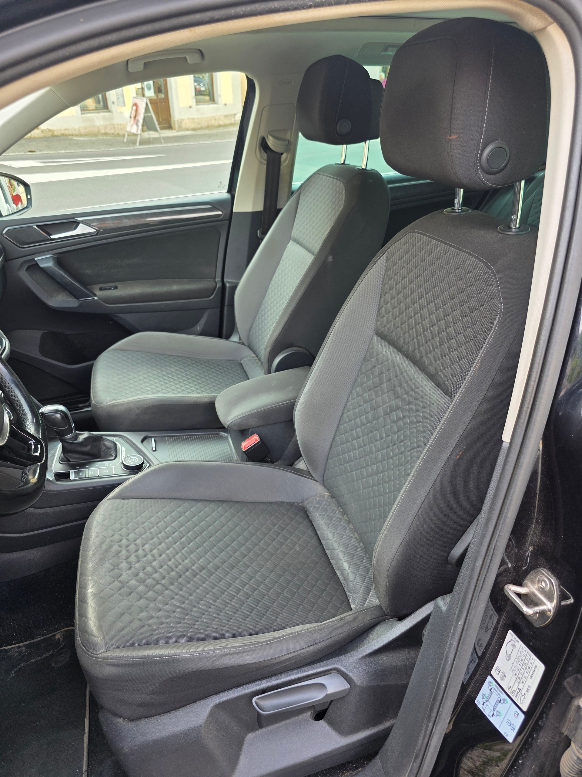 VW Tiguan 2.0TSI Highline 4Motion DSG-image-11