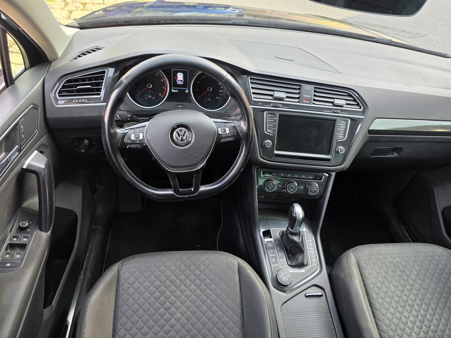 VW Tiguan 2.0TSI Highline 4Motion DSG-image-10