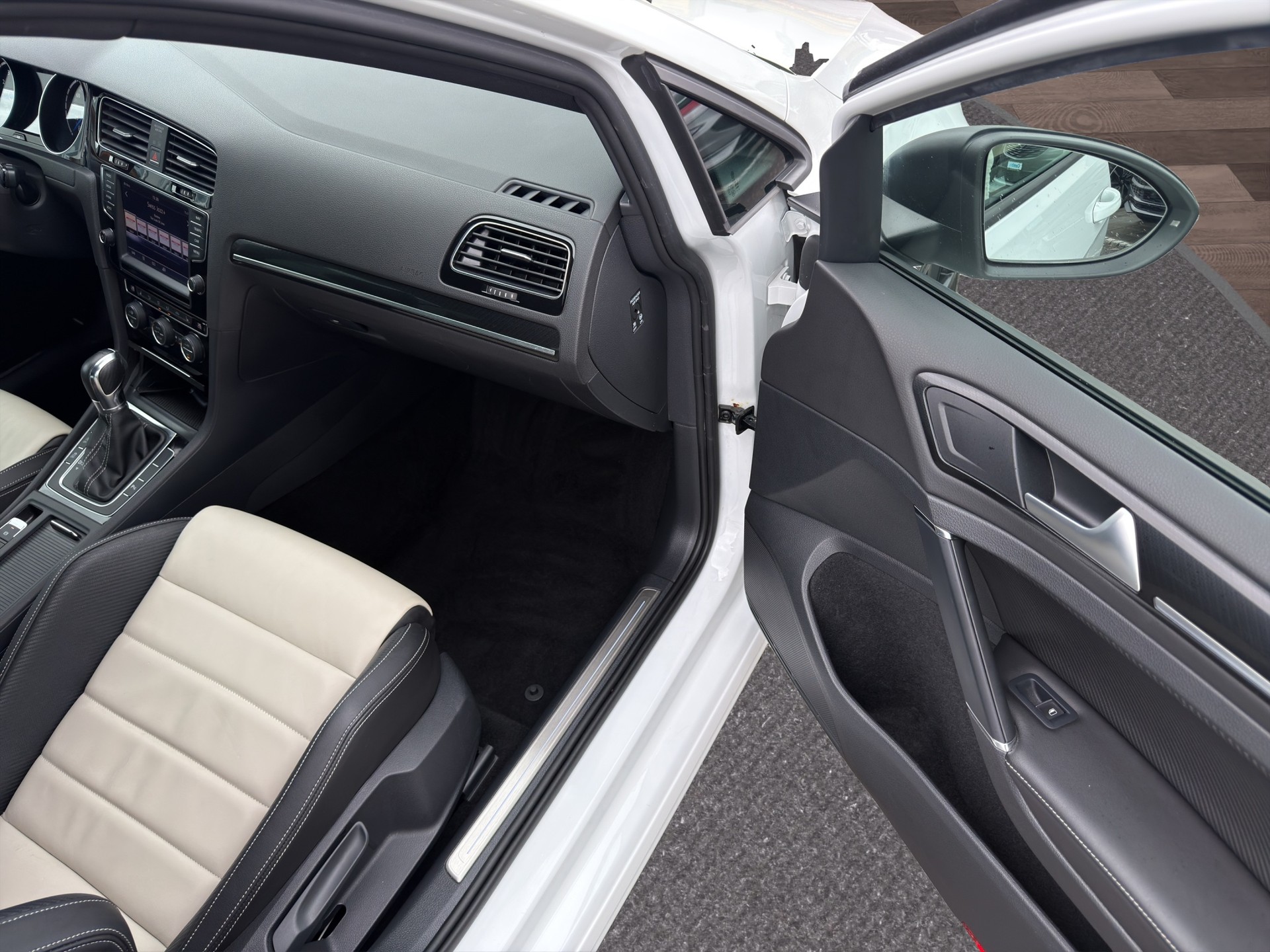 VW Golf 2.0 TSI R 4Motion DSG-image-20