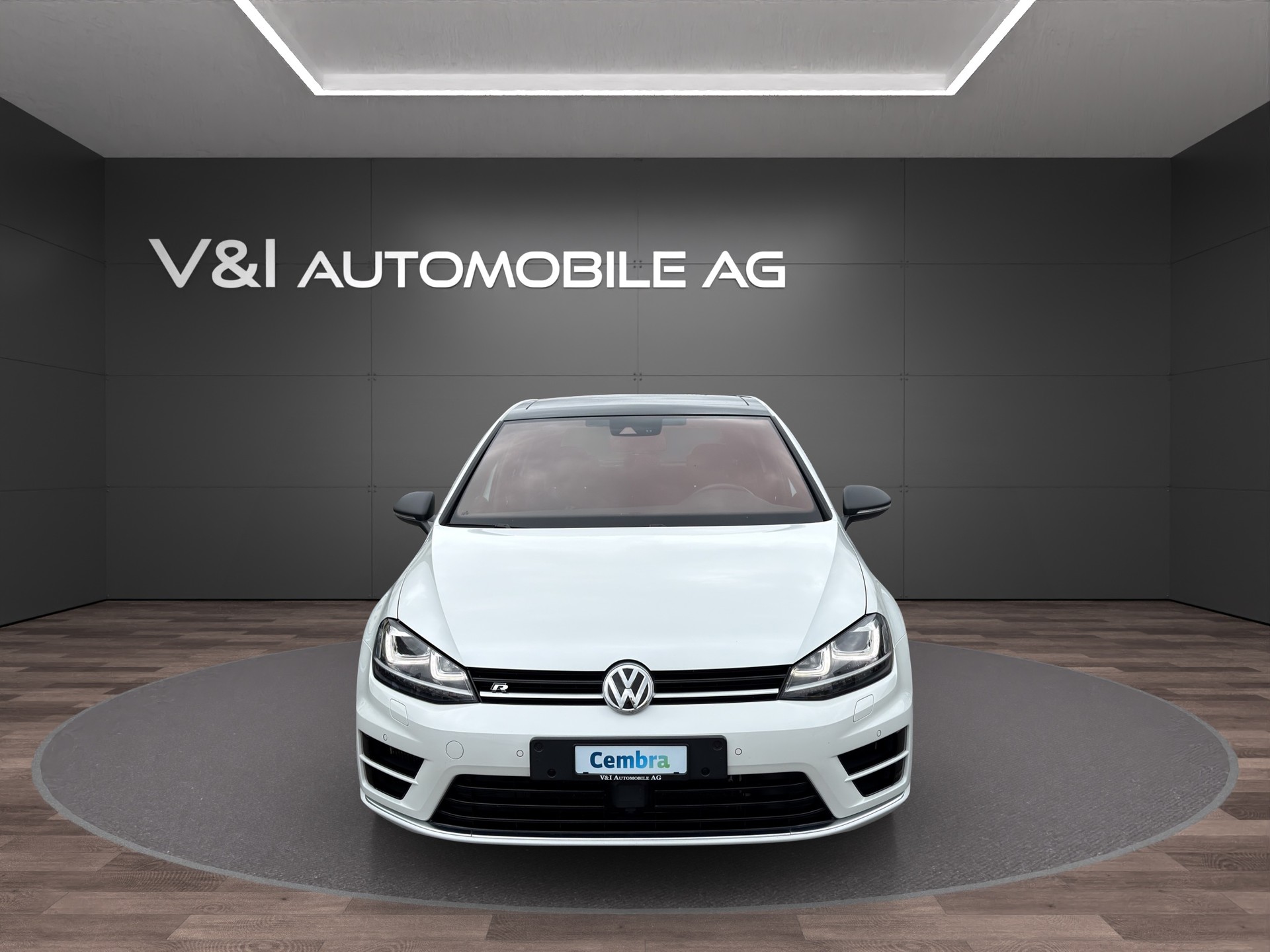 VW Golf 2.0 TSI R 4Motion DSG-image-2