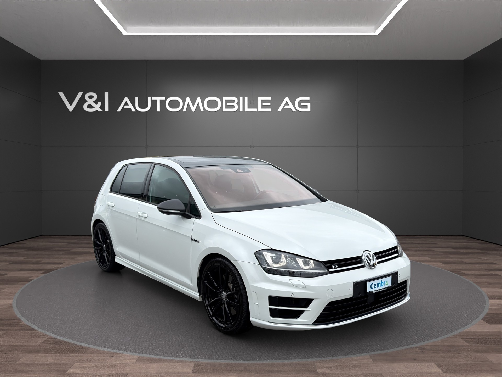 VW Golf 2.0 TSI R 4Motion DSG-image-1