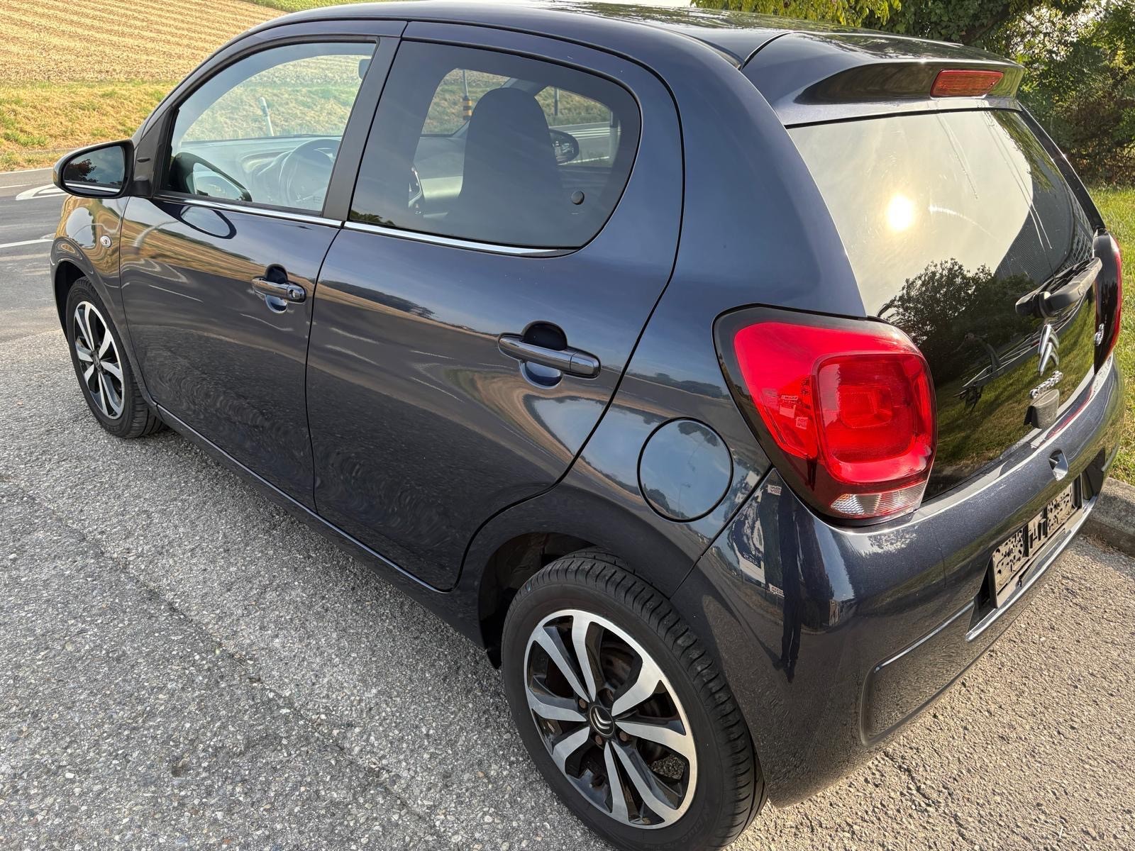 CITROEN C1 1.2 VTi Swiss&Me-image-11