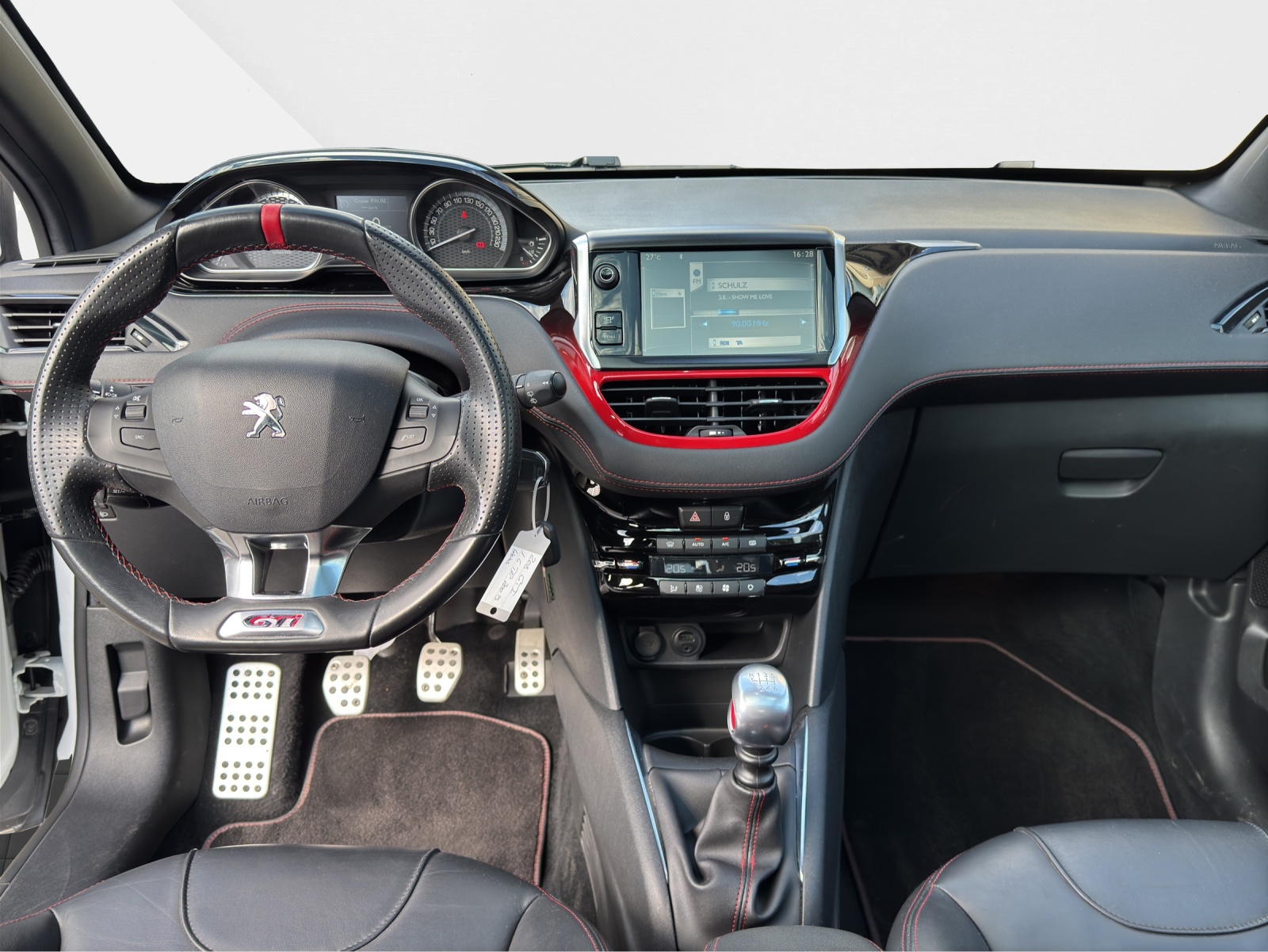 PEUGEOT 208 1.6 Turbo GTi-image-11